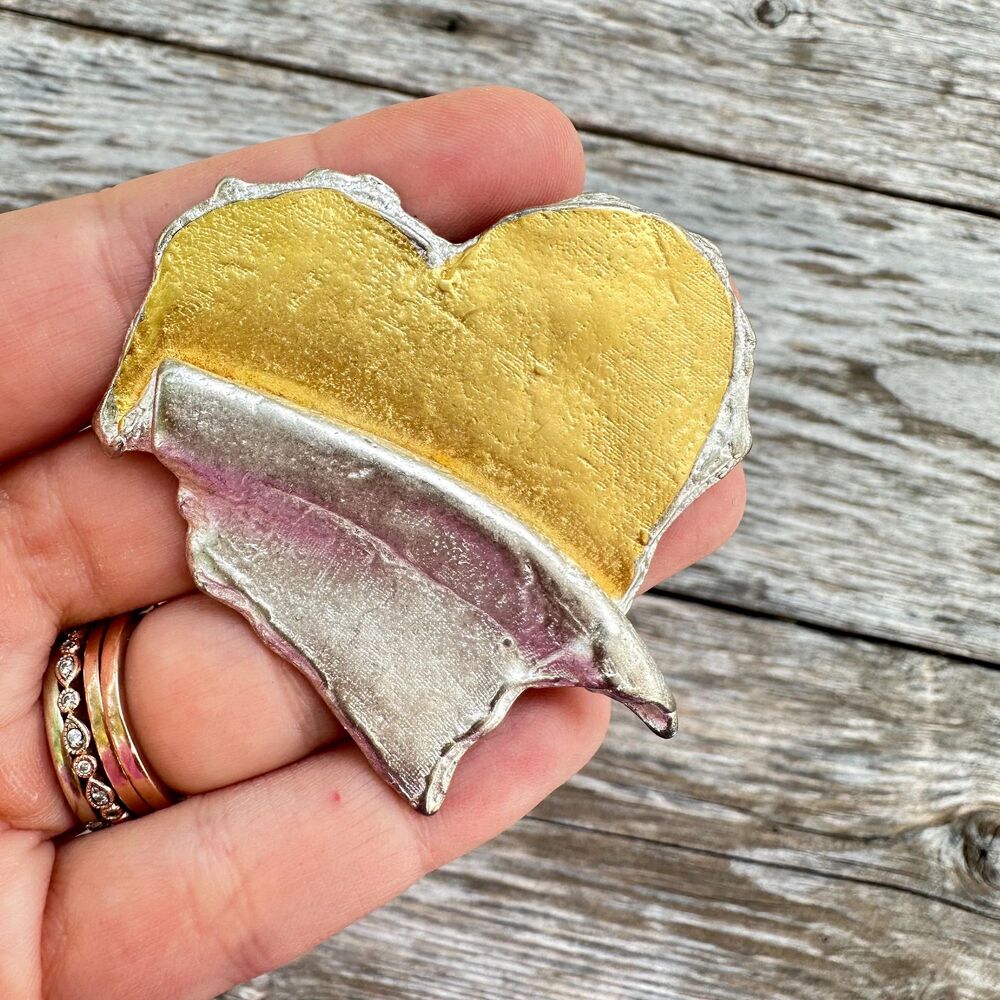 Vintage Jewelry Gold and Silver Tone Artistic Heart Brooch Pin